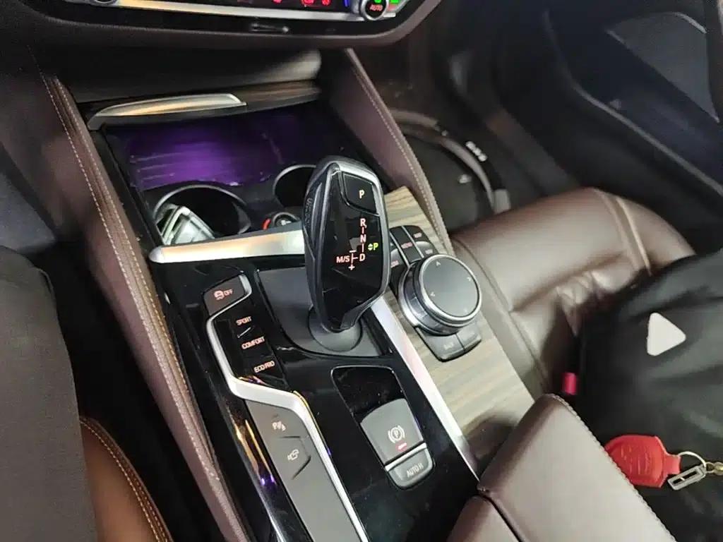 BMW 5 Series 2019 530Li Luxury Package — миниатюра 14