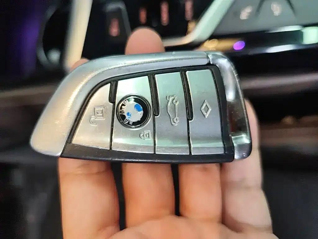 BMW 5 Series 2019 530Li Luxury Package — миниатюра 9