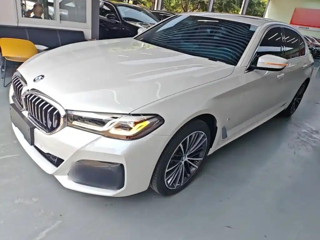 2023 BMW 5 Series 530Li Leading Edition M Sport Package — миниатюра 2