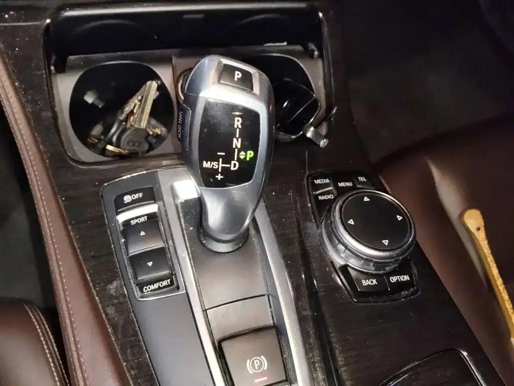 2017 BMW 5 Series 525Li Luxury Design Package — миниатюра 7