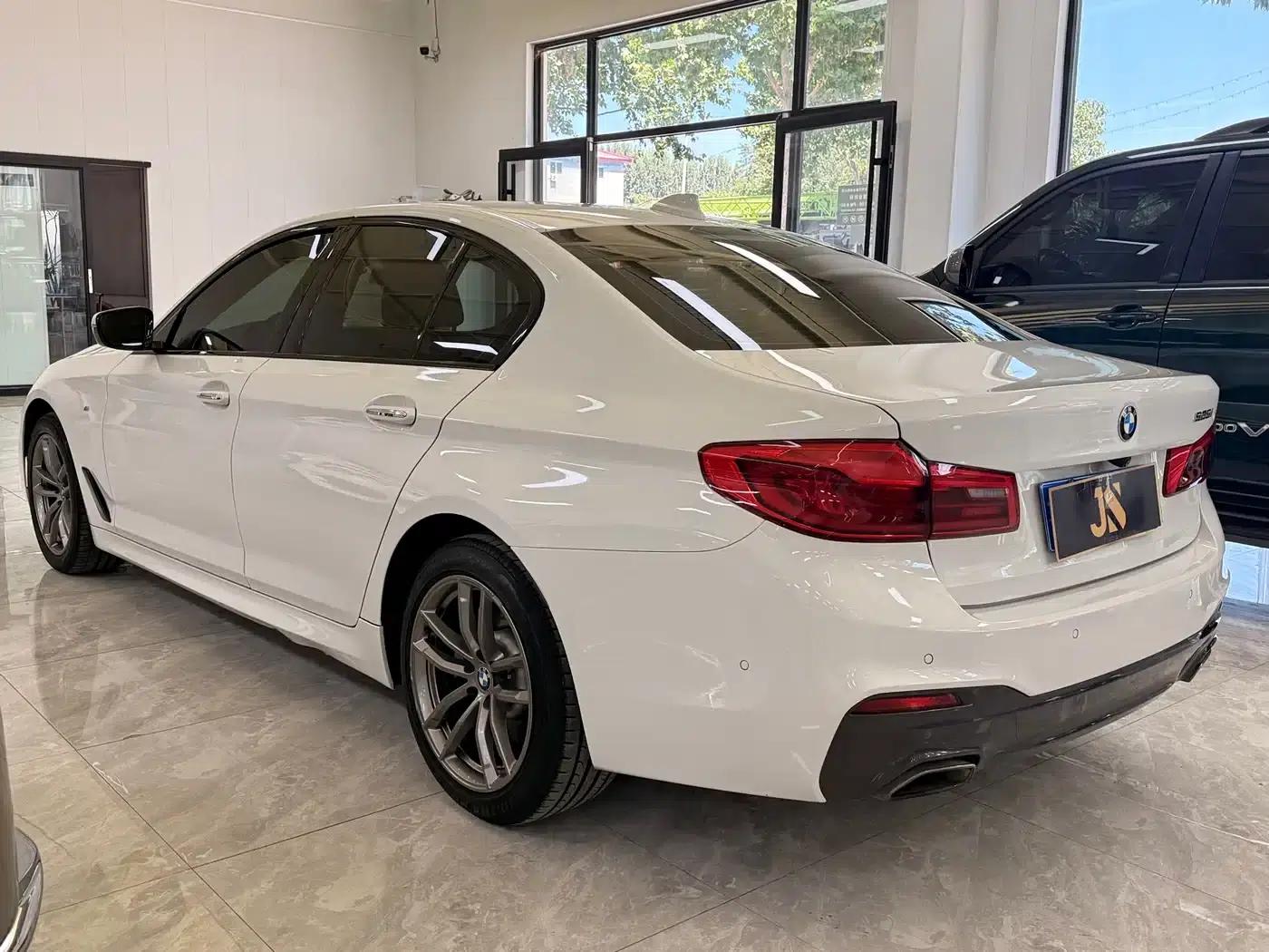 2018 BMW 5 Series Imported Model 525i M Sport Package — миниатюра 6
