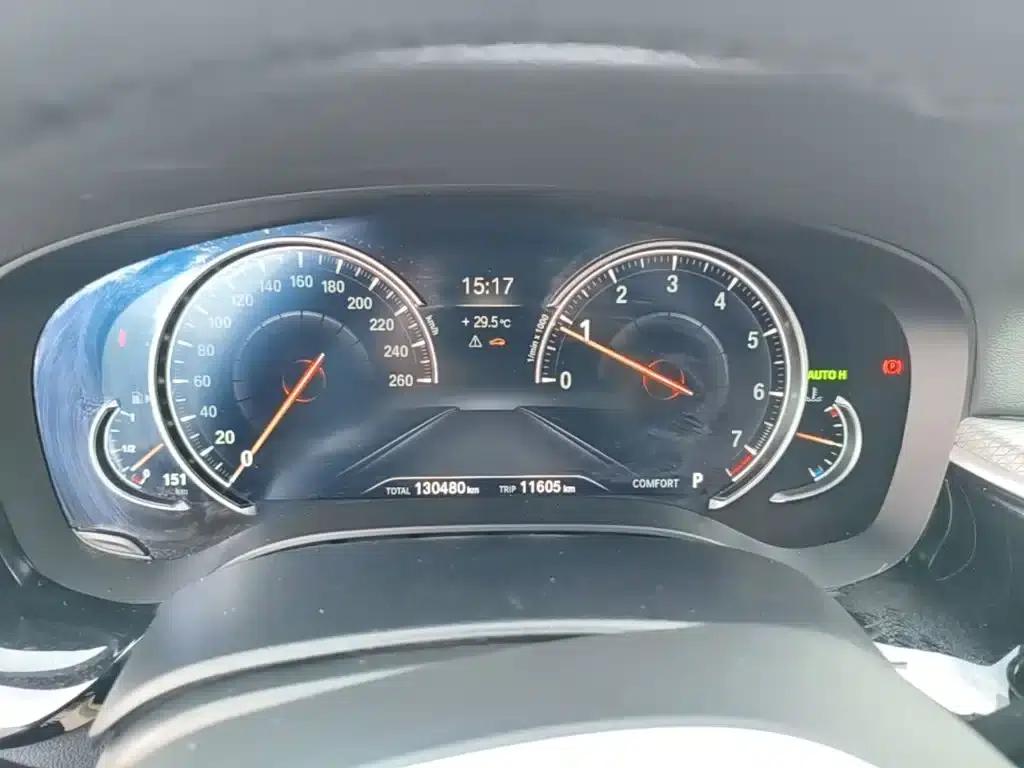 2018 BMW 5 Series Imported Model 525i M Sport Package — миниатюра 12