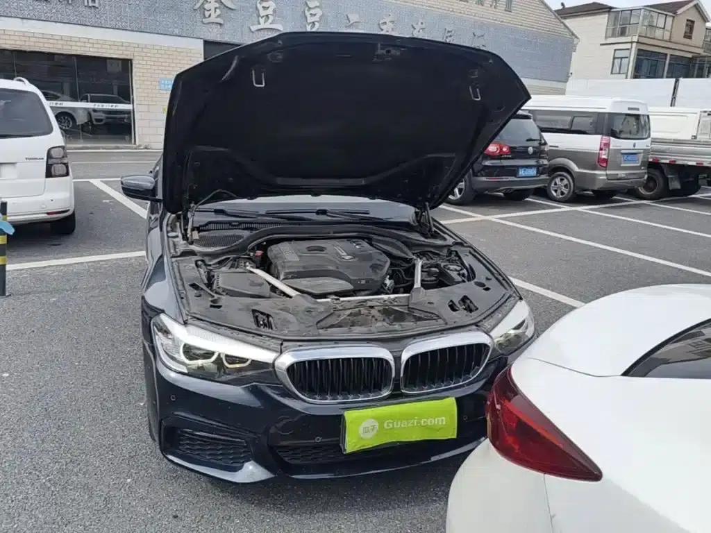 2018 BMW 5 Series Imported Model 525i M Sport Package — миниатюра 20