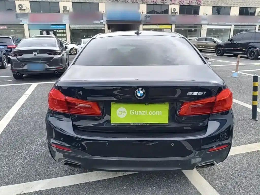 2018 BMW 5 Series Imported Model 525i M Sport Package — миниатюра 6