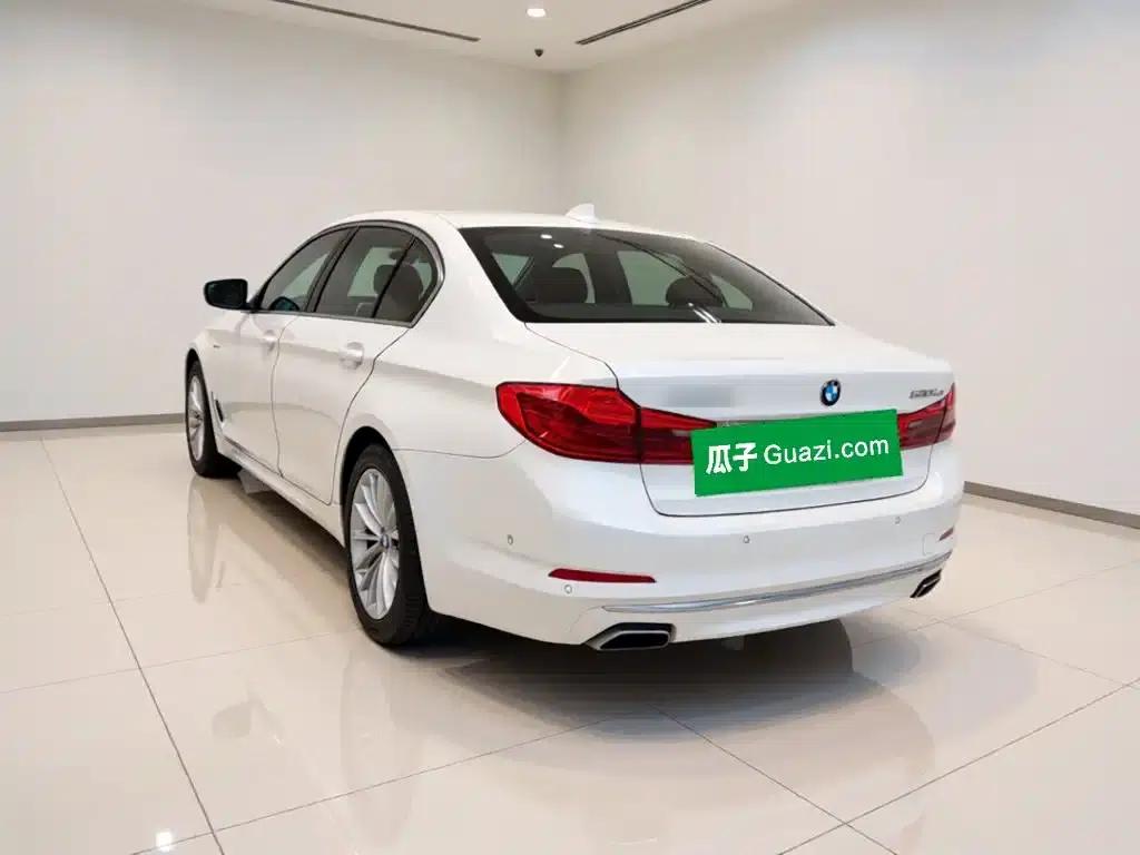 BMW 5 Series PHEV 2020 Mileage Upgrade Edition 530Le Luxury Package — миниатюра 4