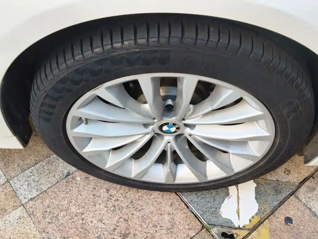 BMW 5 Series PHEV 2020 Mileage Upgrade Edition 530Le Luxury Package — миниатюра 8