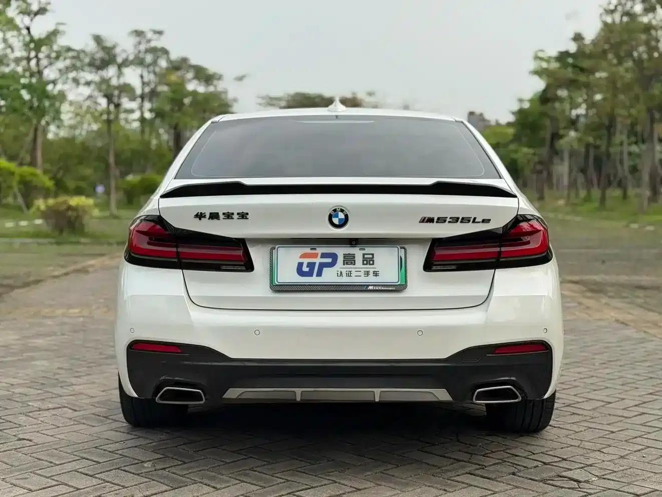 BMW 5 Series PHEV 2022 Facelift 535Le Luxury Package — миниатюра 5