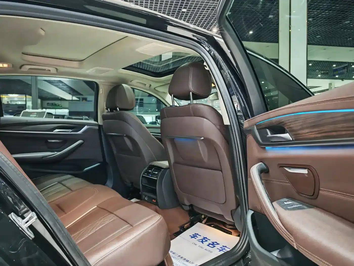 BMW 5 Series PHEV 2021 Facelift 535Le Luxury Package — миниатюра 13