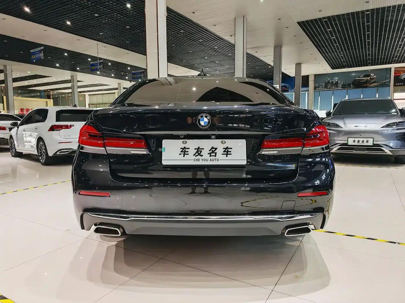 BMW 5 Series PHEV 2021 Facelift 535Le Luxury Package — миниатюра 14