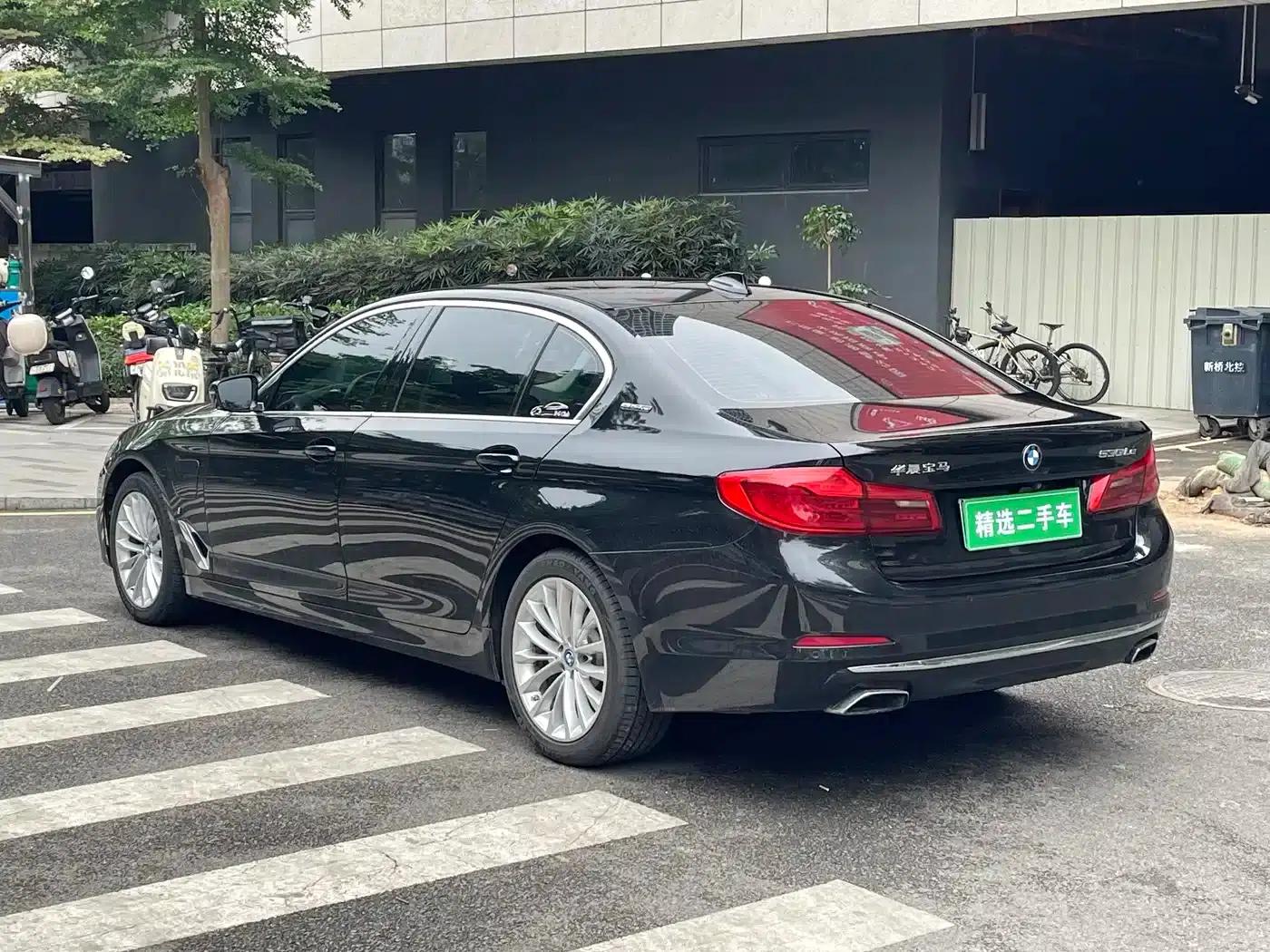 BMW 5 Series PHEV 2019 Facelift 530Le Luxury Package — миниатюра 5