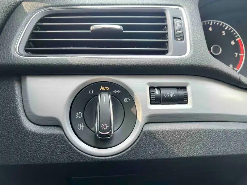2011 Passat 1.8TSI DSG Premium Edition — миниатюра 7