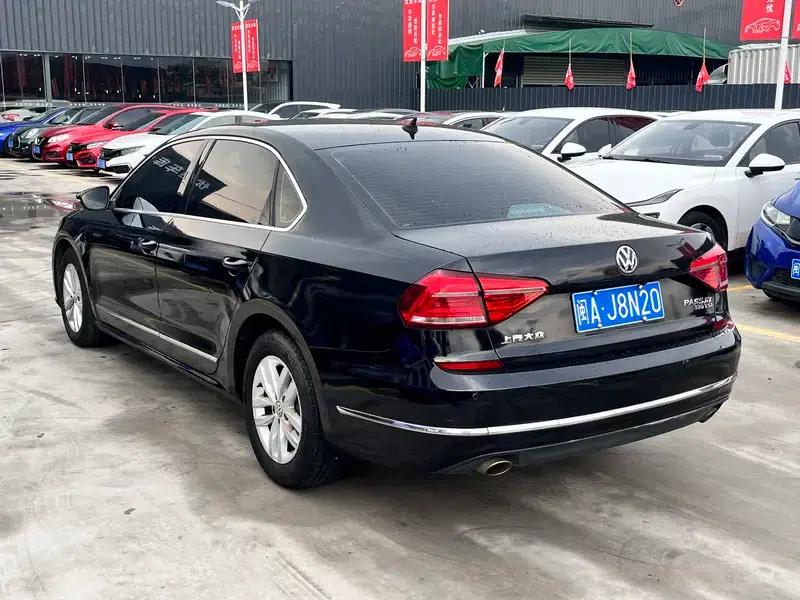2016 Passat 330TSI DSG Premium Edition — миниатюра 4