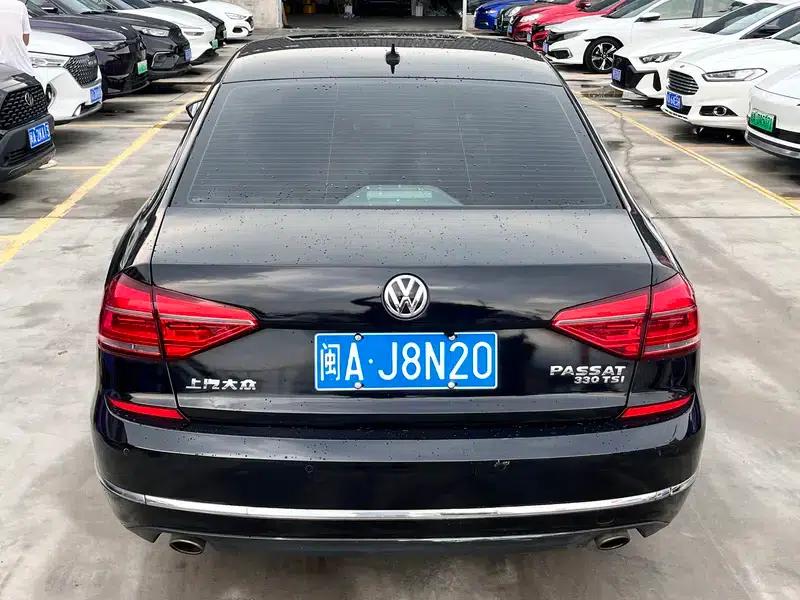 2016 Passat 330TSI DSG Premium Edition — миниатюра 5