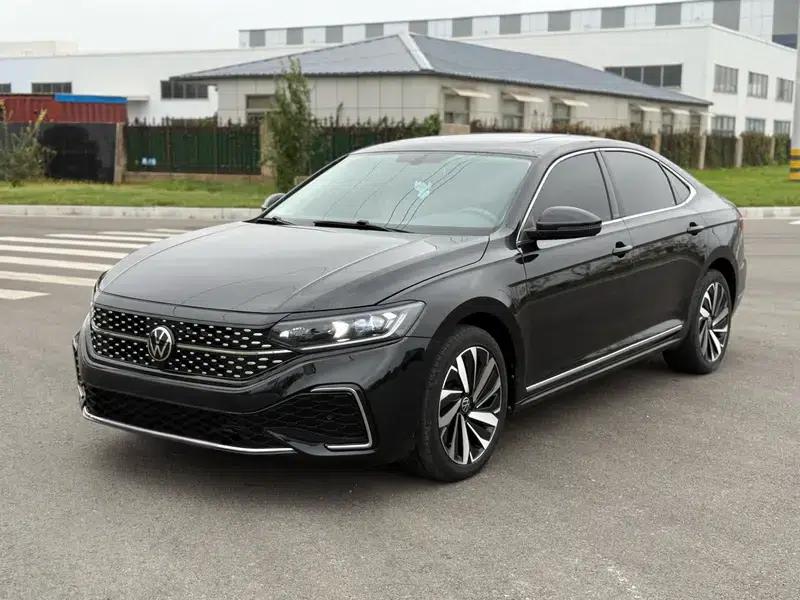 2022 Volkswagen Passat 330TSI Starry Sky Elite Edition — миниатюра 1