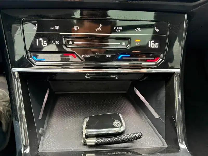 2022 Volkswagen Passat 330TSI Starry Sky Elite Edition — миниатюра 12