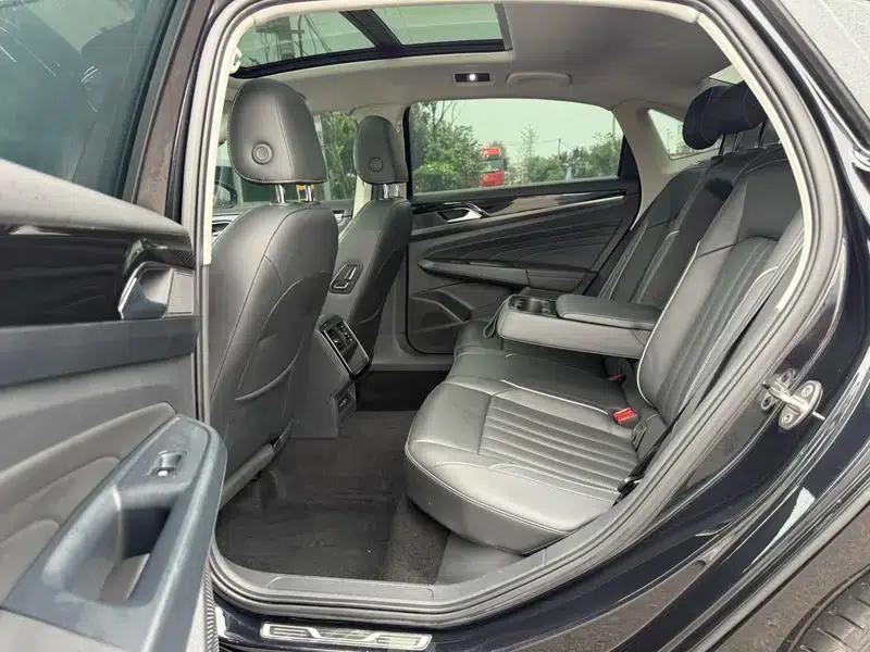 2022 Volkswagen Passat 330TSI Starry Sky Elite Edition — миниатюра 17