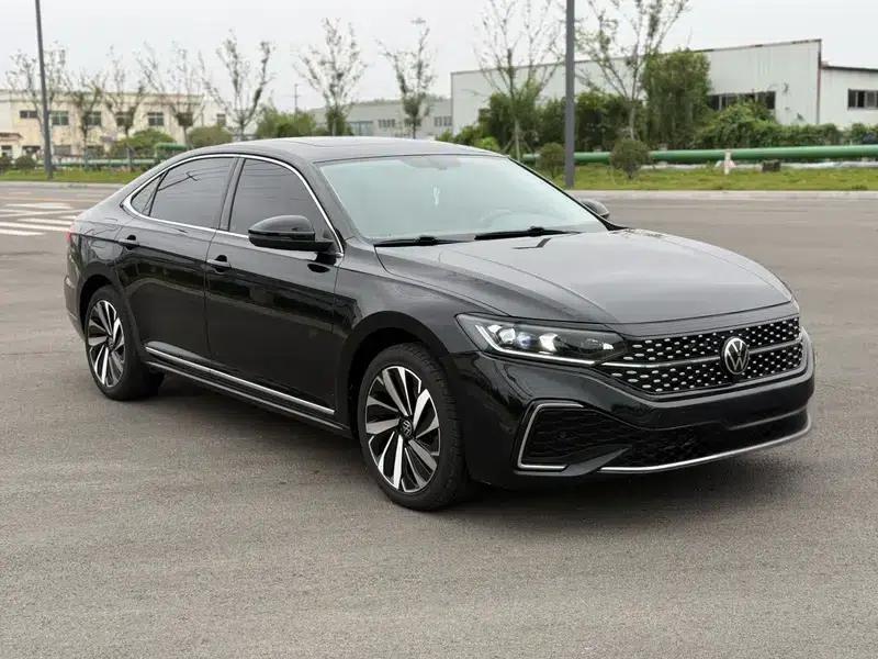 2022 Volkswagen Passat 330TSI Starry Sky Elite Edition — миниатюра 3