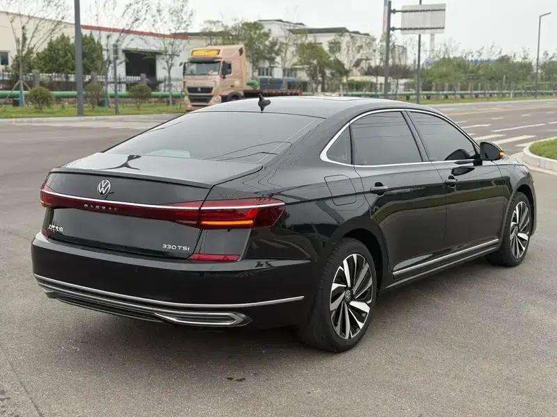 2022 Volkswagen Passat 330TSI Starry Sky Elite Edition — миниатюра 6