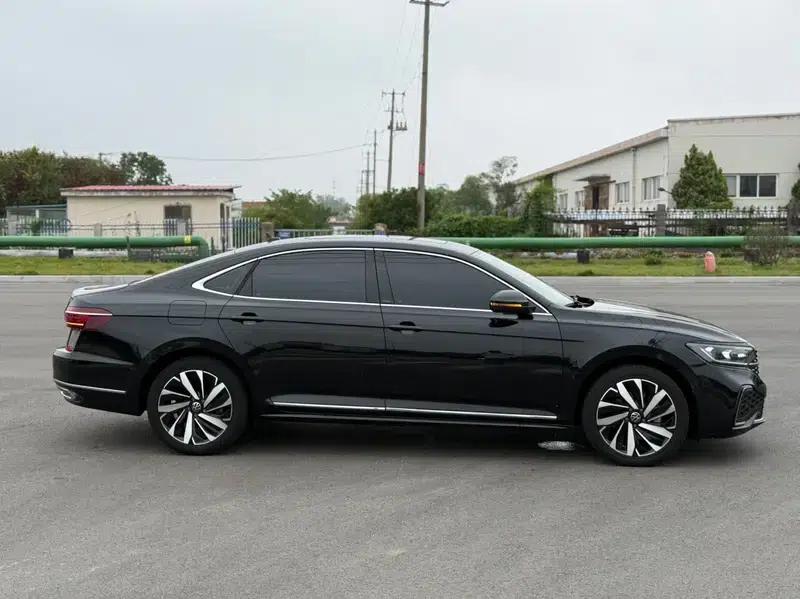 2022 Volkswagen Passat 330TSI Starry Sky Elite Edition — миниатюра 7