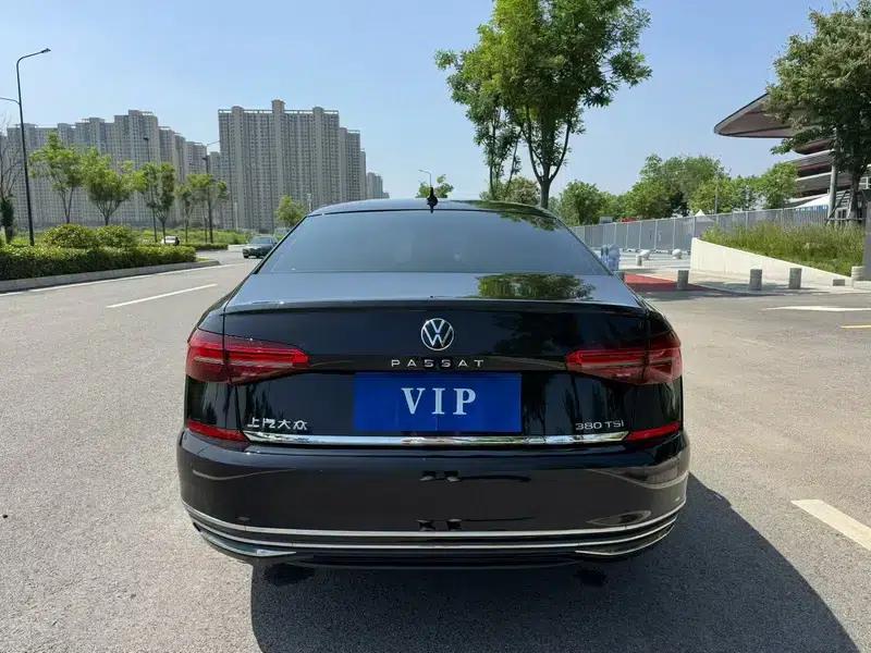 2021 Passat 380TSI Luxury Edition — миниатюра 5