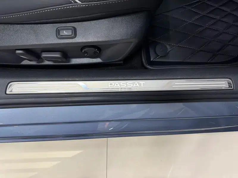 2022 Volkswagen Passat 330TSI Starry Sky Premium Edition — миниатюра 8