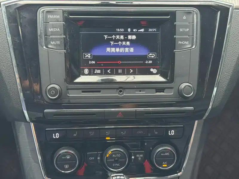 2016 Passat 330TSI DSG Premium Edition — миниатюра 11