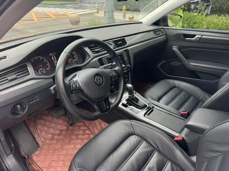 2016 Passat 330TSI DSG Premium Edition — миниатюра 16