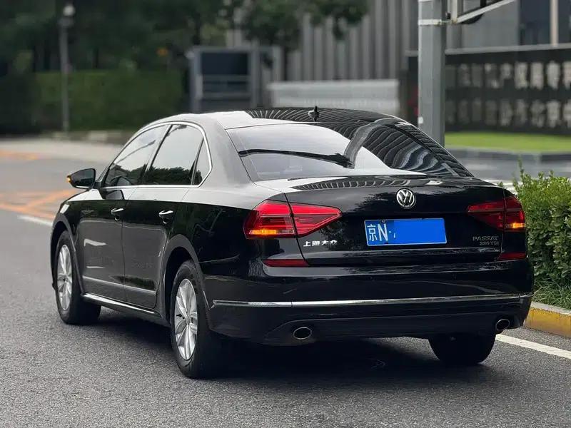 2016 Passat 330TSI DSG Premium Edition — миниатюра 4