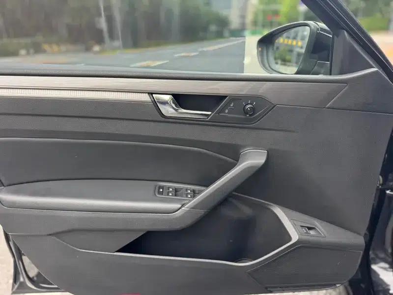 2016 Passat 330TSI DSG Premium Edition — миниатюра 8