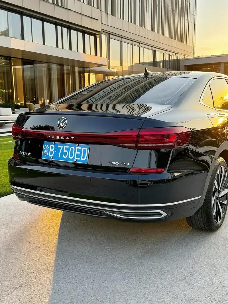 2023 Passat Facelift 330TSI Starry Sky Elite Edition — миниатюра 4