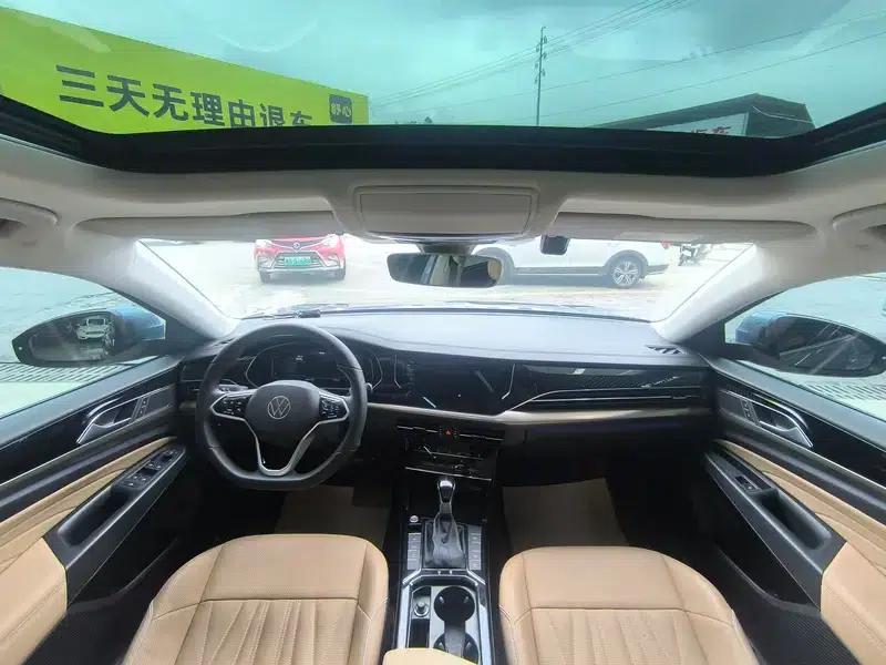 2022 Volkswagen Passat 330TSI Starry Sky Premium Edition — миниатюра 11