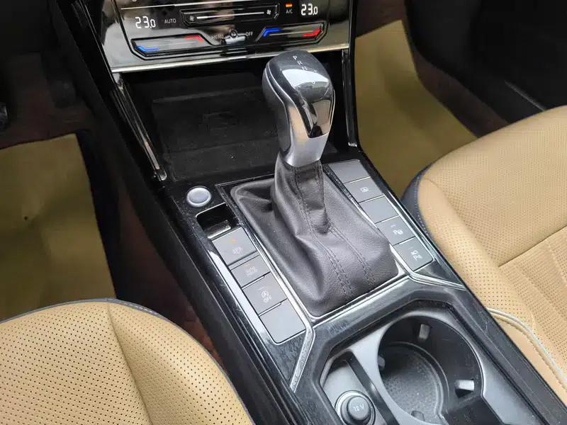 2022 Volkswagen Passat 330TSI Starry Sky Premium Edition — миниатюра 14
