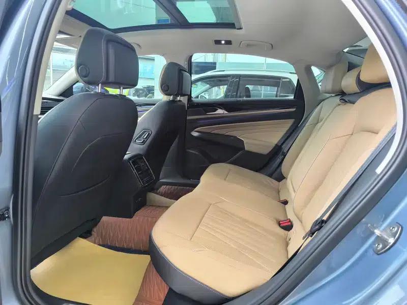 2022 Volkswagen Passat 330TSI Starry Sky Premium Edition — миниатюра 16