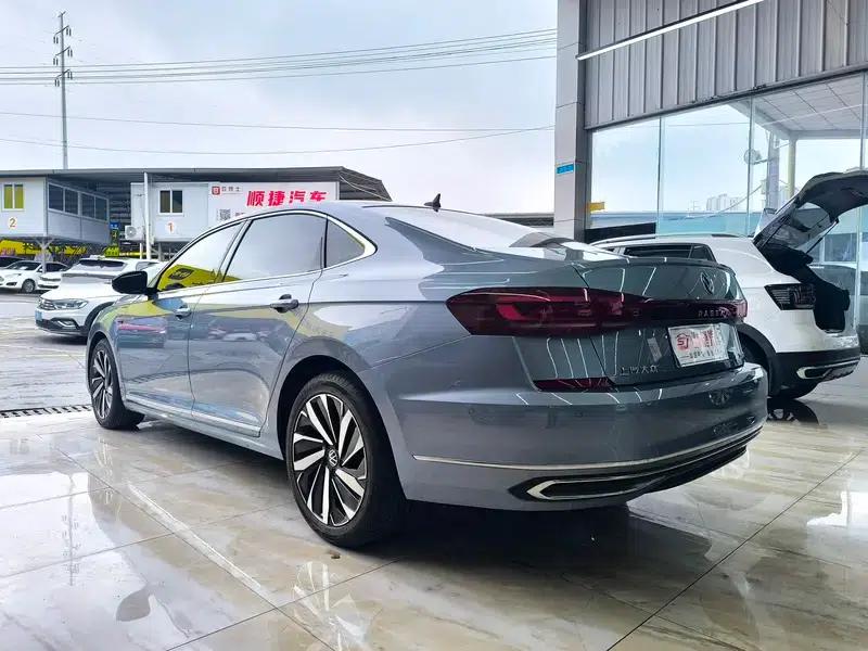 2022 Volkswagen Passat 330TSI Starry Sky Premium Edition — миниатюра 4
