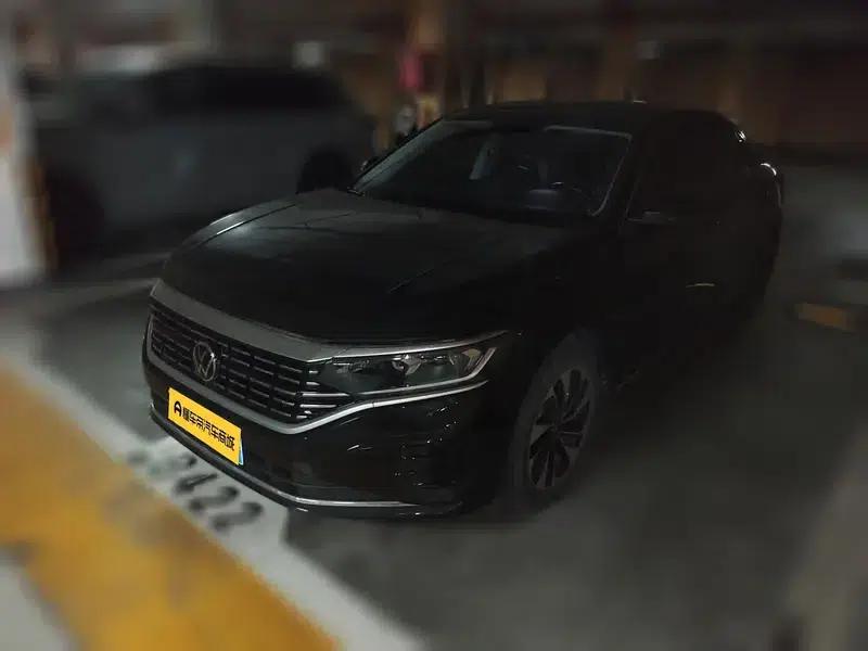 2023 Passat 330TSI Elite Edition — миниатюра 1