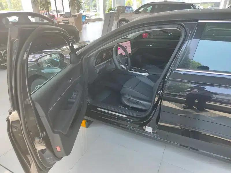 2026 Volkswagen Passat Pro 380TSI Dragon Edition — миниатюра 10