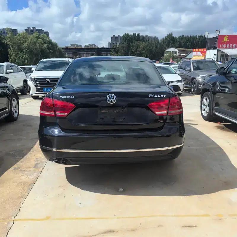 2015 Passat 1.8TSI DSG Premium Edition — миниатюра 5