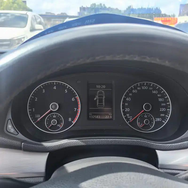 2015 Passat 1.8TSI DSG Premium Edition — миниатюра 9