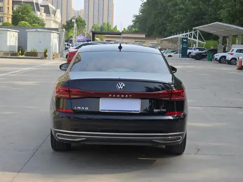 2023 Passat Facelift 330TSI Luxury Edition — миниатюра 5