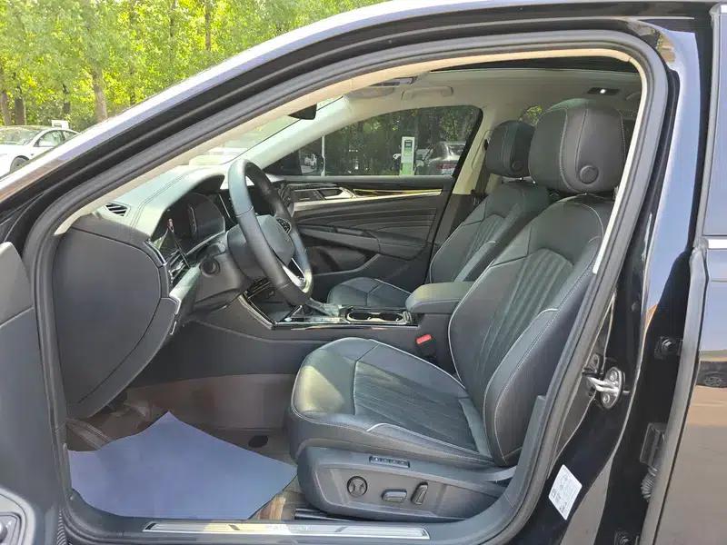 2023 Passat Facelift 330TSI Luxury Edition — миниатюра 8
