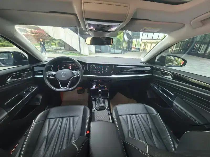 2023 Passat 330TSI Luxury Edition — миниатюра 7