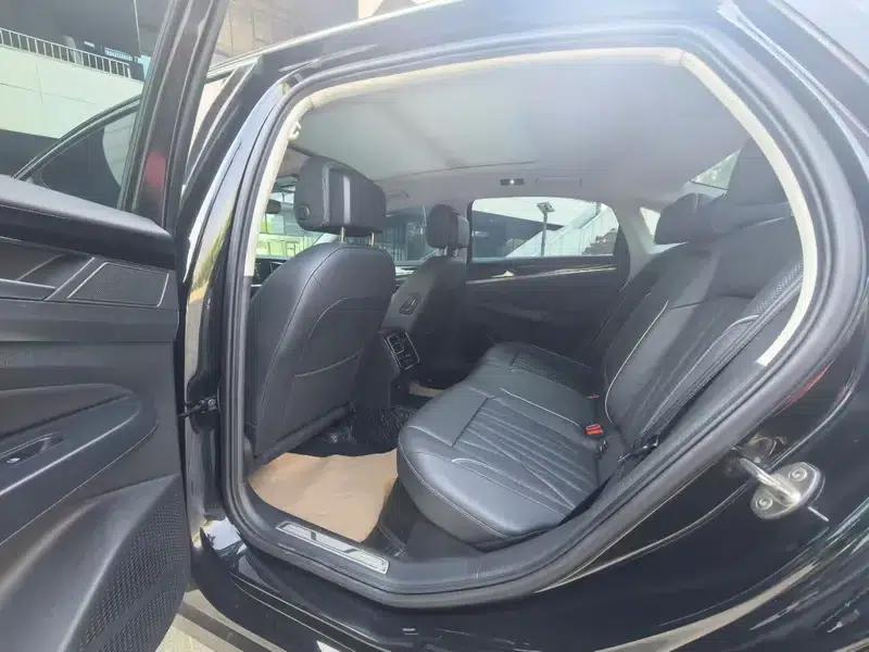2023 Passat 330TSI Luxury Edition — миниатюра 8