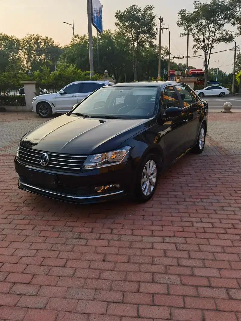 2017 Volkswagen Lavida 1.6L Automatic Comfort Edition — миниатюра 1