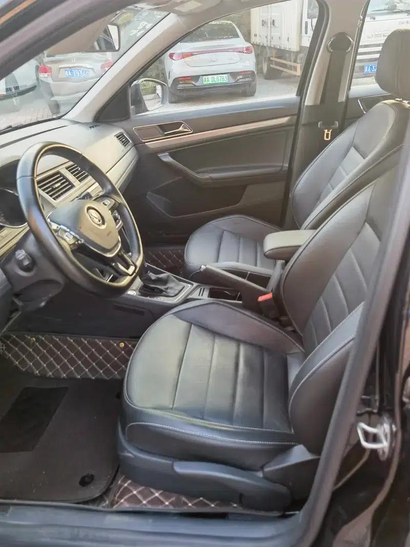2017 Volkswagen Lavida 1.6L Automatic Comfort Edition — миниатюра 10
