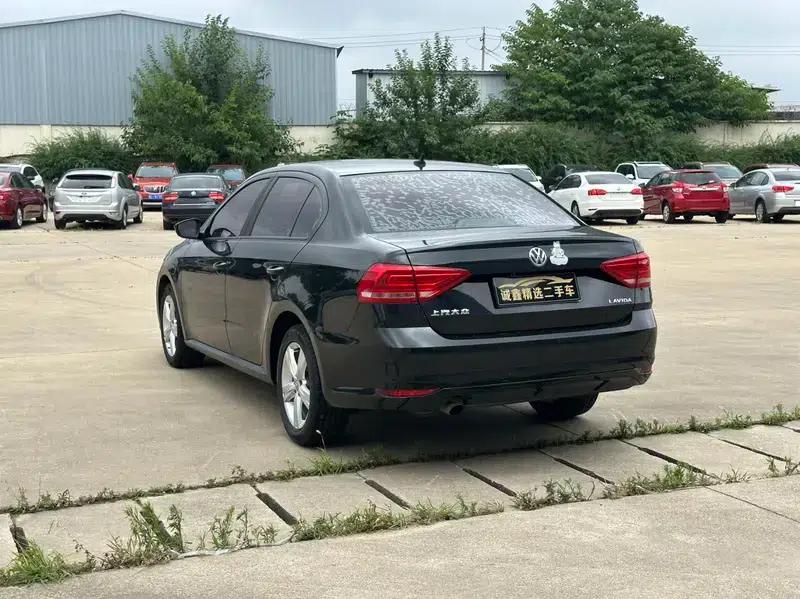 2017 Volkswagen Lavida 1.6L Automatic Fashion Edition — миниатюра 5