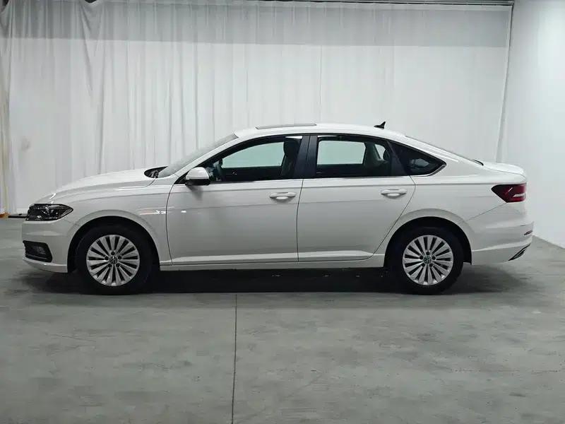 2022 Volkswagen Lavida 1.5L Automatic Comfort Edition — миниатюра 4