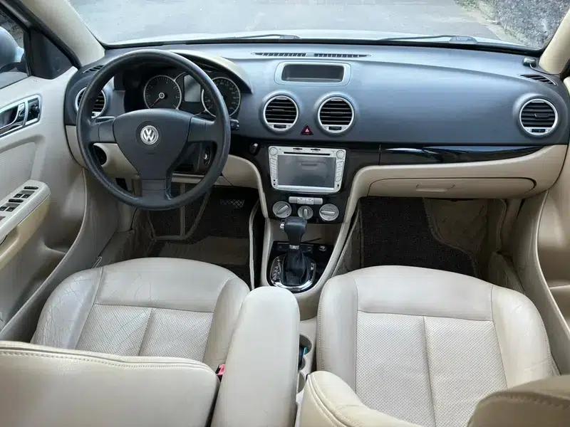 2011 Volkswagen Lavida 1.6L Automatic Premium Edition — миниатюра 9