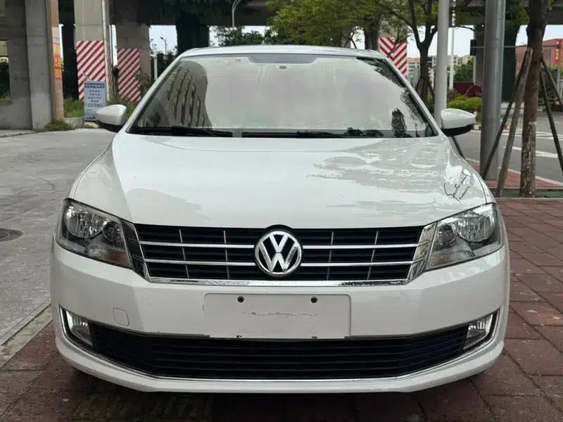 2013 Volkswagen Lavida Classic Facelift 1.6L Automatic Fashion Edition — миниатюра 2