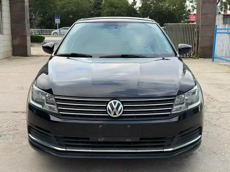 2015 Volkswagen Lavida 1.6L Manual Fashion Edition — миниатюра 2