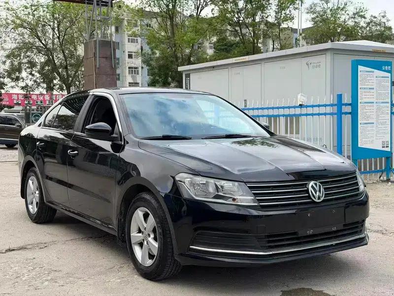 2015 Volkswagen Lavida 1.6L Manual Fashion Edition — миниатюра 3